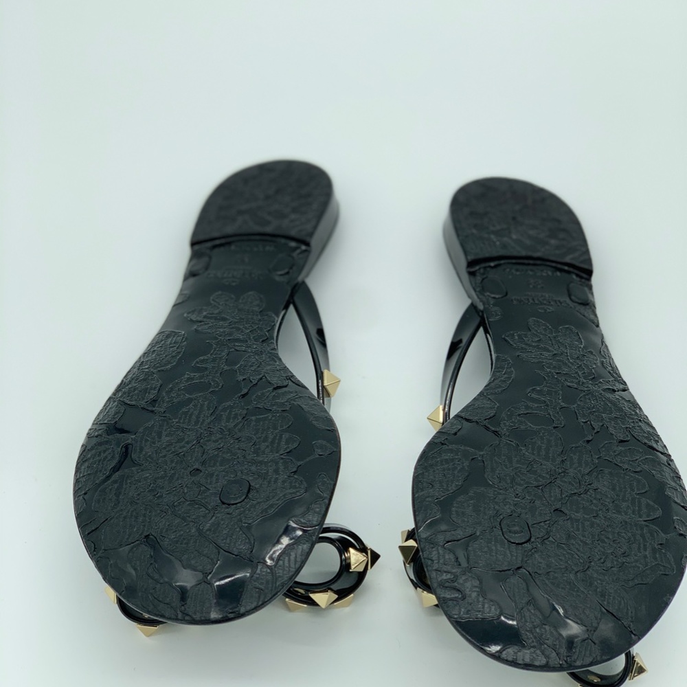 VALENTINO GARAVANI Rockstud Jelly Thong Sandal - Picture 4 of 6